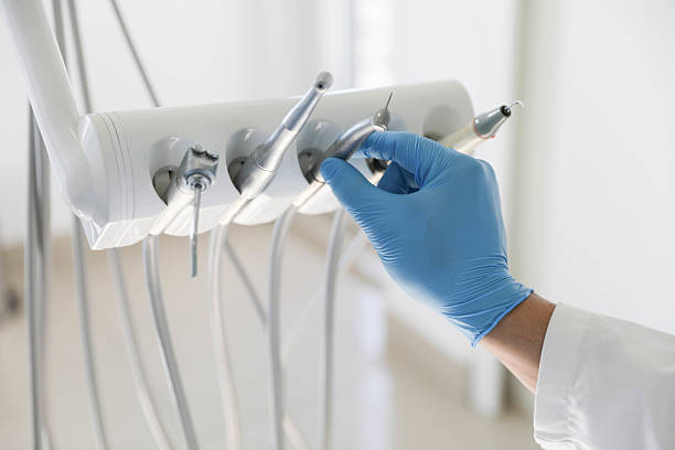 Professional Tooth Extraction technician working in Newport, TN